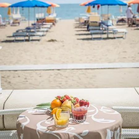 Hotel Vittoria 4*